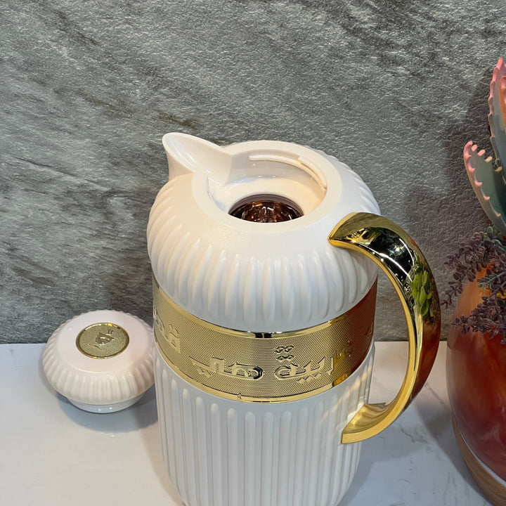 1 Piece Of Thermos FLASK White Gold - Premium Flasks from Alam Al Awane - Just AED69! Shop now at alamalawane