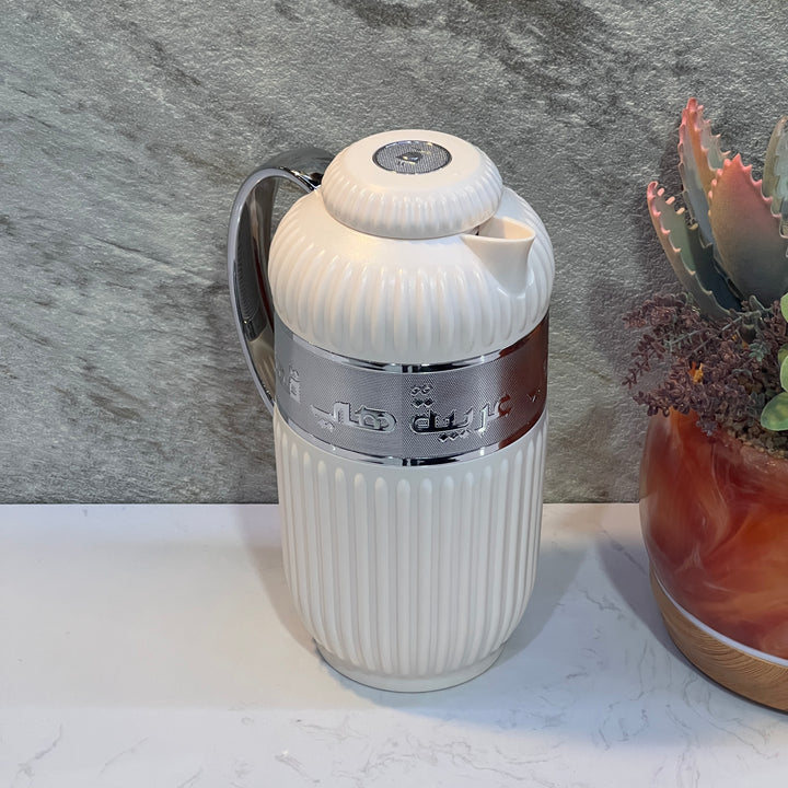 1 Piece Of Thermos FLASK White Silver - Premium Flasks from Alam Al Awane - Just AED69! Shop now at alamalawane